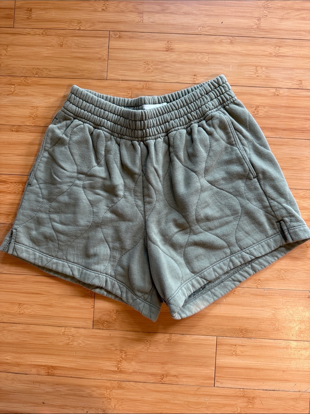 Abercrombie & Fitch Quilted Olive Athletic Shorts